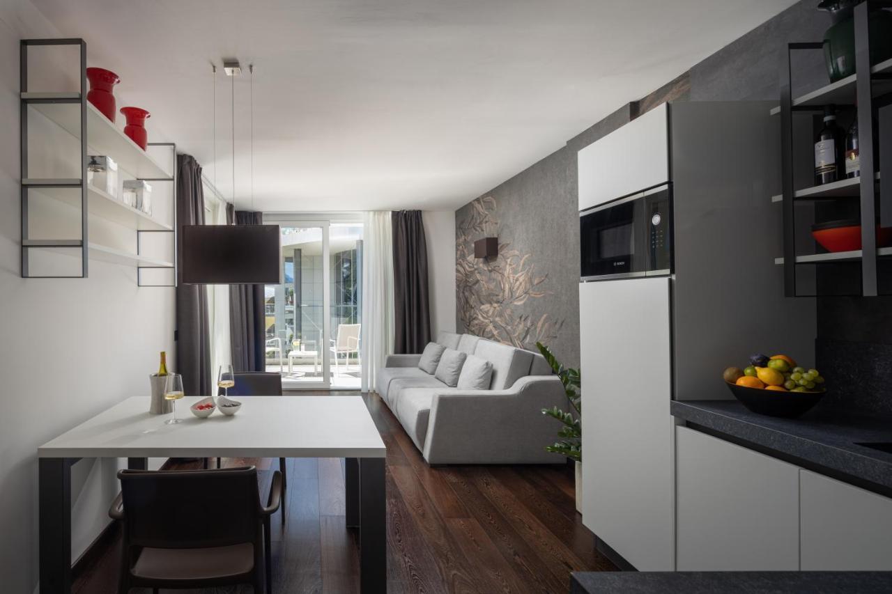 Aris Apartments & Sky Pool - Tonelli Hotels - Adult Friendly 加尔达湖滨 外观 照片