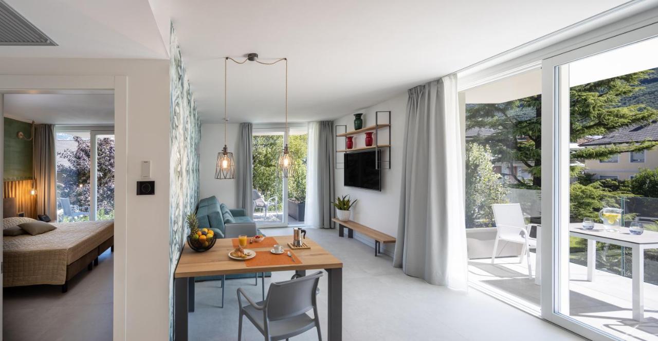 Aris Apartments & Sky Pool - Tonelli Hotels - Adult Friendly 加尔达湖滨 外观 照片