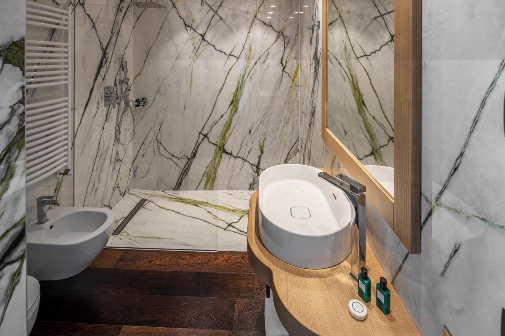 Aris Apartments & Sky Pool - Tonelli Hotels - Adult Friendly 加尔达湖滨 客房 照片